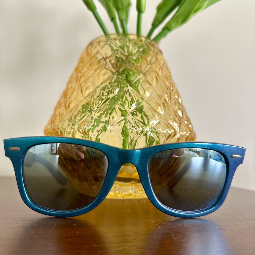 Ray-Ban Blue Sunglasses